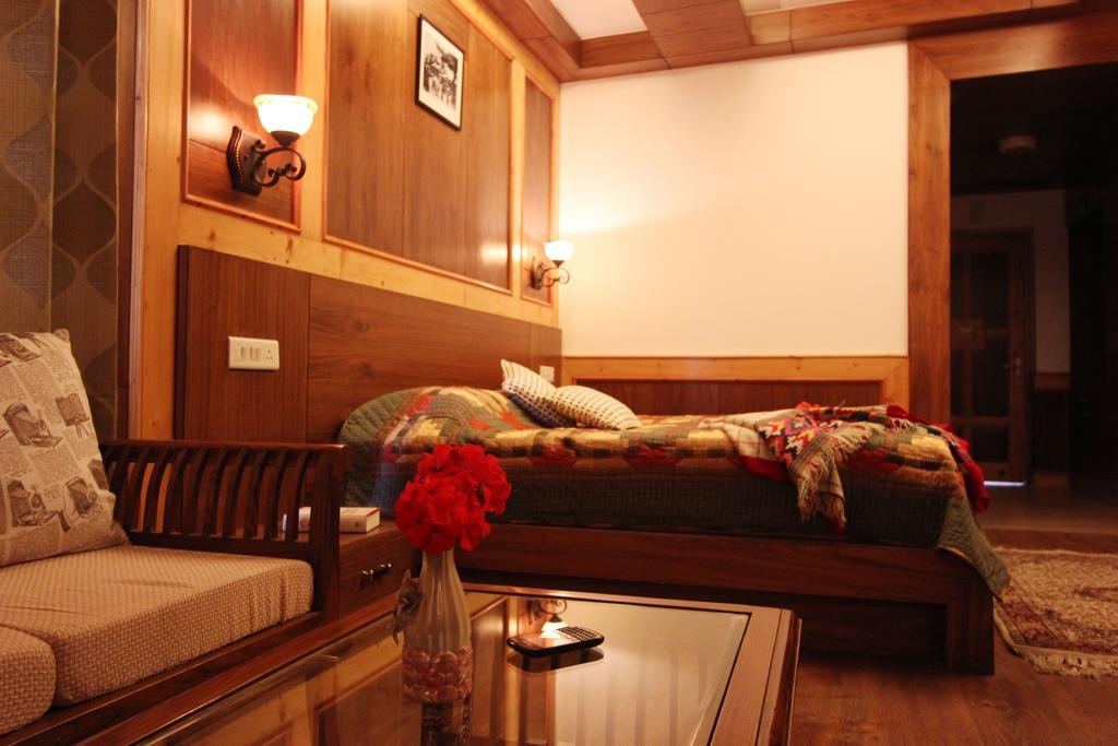 Vivaan The Sunrise Resort Manali  Ruang foto