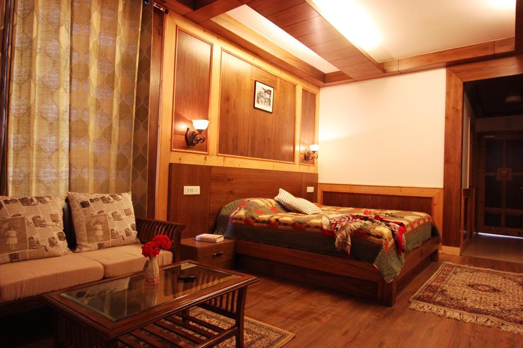 Vivaan The Sunrise Resort Manali  Ruang foto