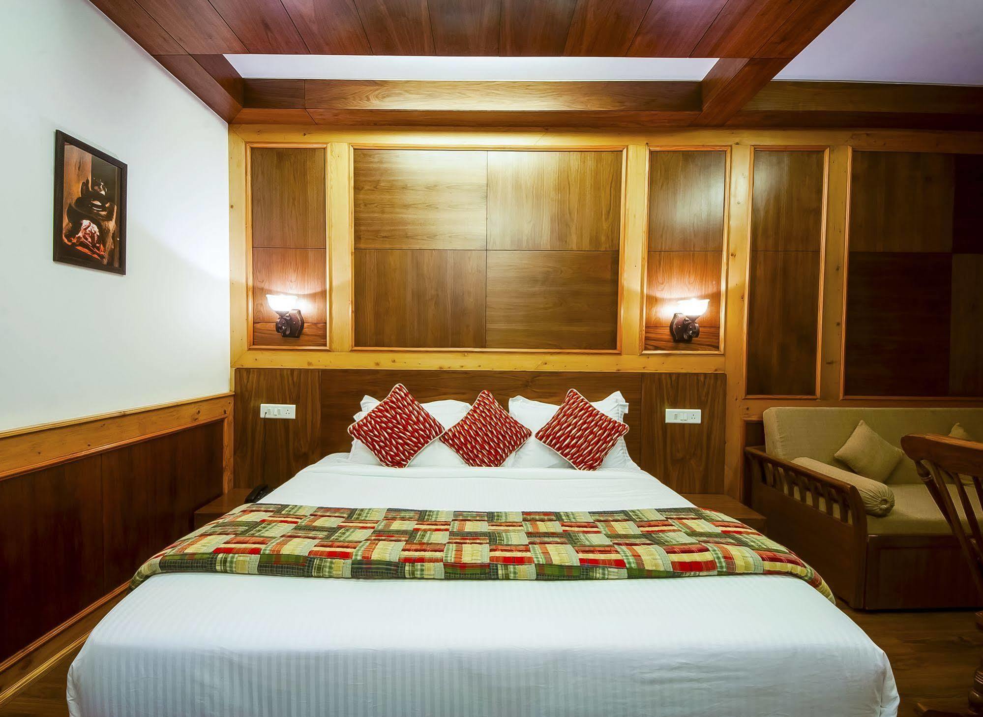 Vivaan The Sunrise Resort Manali  Bagian luar foto